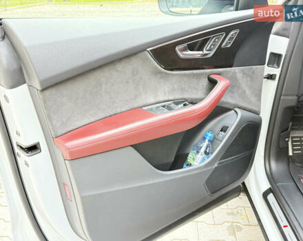 Ауди SQ8 2021 в Тернополе на Automoto.ua Белый Ауди SQ8, объемом двигателя 3.96 л и пробегом 101 тыс. км за 92000 $, фото 38 на Automoto.ua