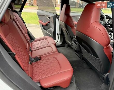 Белый Ауди SQ8, объемом двигателя 4 л и пробегом 30 тыс. км за 111000 $, фото 48 на Automoto.ua