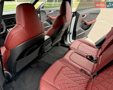 Белый Ауди SQ8, объемом двигателя 4 л и пробегом 30 тыс. км за 111000 $, фото 55 на Automoto.ua