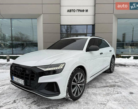 Білий Ауді SQ8, об'ємом двигуна 4 л та пробігом 46 тис. км за 130000 $, фото 1 на Automoto.ua