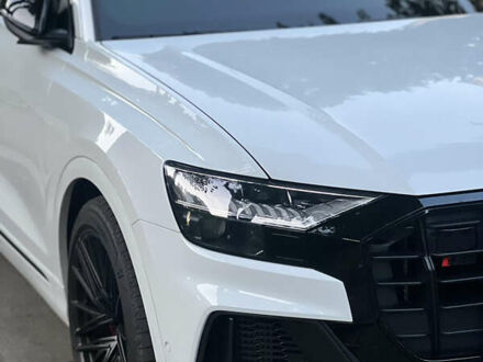 Белый Ауди SQ8, объемом двигателя 4 л и пробегом 49 тыс. км за 99900 $, фото 1 на Automoto.ua