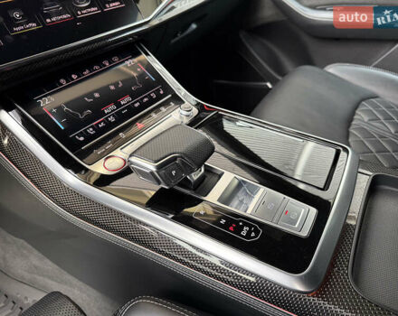Чорний Ауді SQ8, об'ємом двигуна 4 л та пробігом 199 тис. км за 65000 $, фото 92 на Automoto.ua
