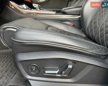 Чорний Ауді SQ8, об'ємом двигуна 4 л та пробігом 199 тис. км за 65000 $, фото 82 на Automoto.ua