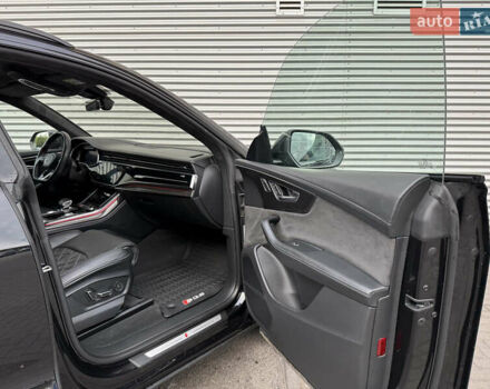 Чорний Ауді SQ8, об'ємом двигуна 4 л та пробігом 199 тис. км за 65000 $, фото 23 на Automoto.ua
