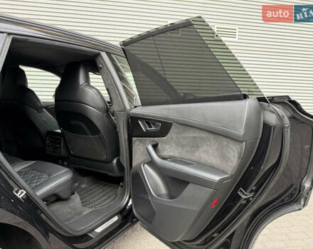 Чорний Ауді SQ8, об'ємом двигуна 4 л та пробігом 199 тис. км за 65000 $, фото 43 на Automoto.ua