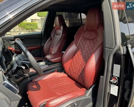 Черный Ауди SQ8, объемом двигателя 3.96 л и пробегом 151 тыс. км за 82500 $, фото 28 на Automoto.ua