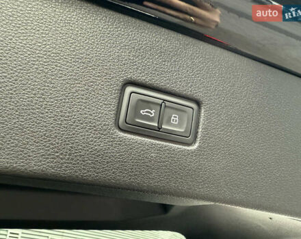 Чорний Ауді SQ8, об'ємом двигуна 4 л та пробігом 199 тис. км за 65000 $, фото 68 на Automoto.ua