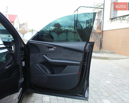 Черный Ауди SQ8, объемом двигателя 4 л и пробегом 118 тыс. км за 73900 $, фото 123 на Automoto.ua