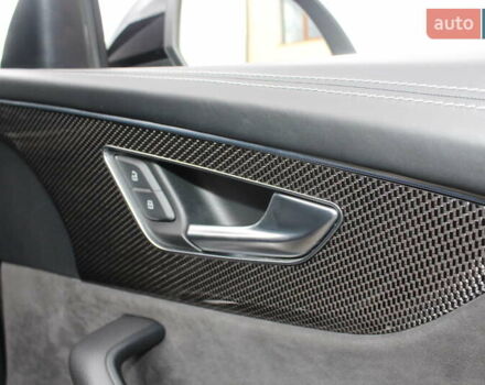 Черный Ауди SQ8, объемом двигателя 3.96 л и пробегом 118 тыс. км за 72900 $, фото 122 на Automoto.ua