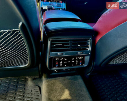 Черный Ауди SQ8, объемом двигателя 4 л и пробегом 95 тыс. км за 72500 $, фото 45 на Automoto.ua