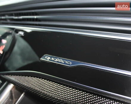 Чорний Ауді SQ8, об'ємом двигуна 3.96 л та пробігом 118 тис. км за 74900 $, фото 111 на Automoto.ua