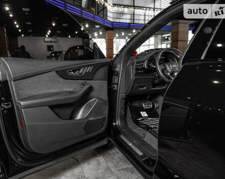 Черный Ауди SQ8, объемом двигателя 3.96 л и пробегом 157 тыс. км за 74900 $, фото 23 на Automoto.ua