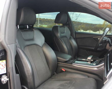 Чорний Ауді SQ8, об'ємом двигуна 3.96 л та пробігом 118 тис. км за 74900 $, фото 117 на Automoto.ua