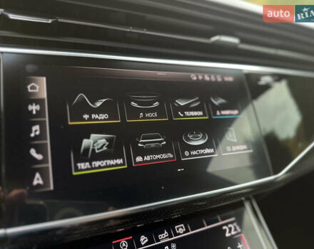 Ауди SQ8 2020 в Трускавце на Automoto.ua Черный Ауди SQ8, объемом двигателя 4 л и пробегом 118 тыс. км за 73900 $, фото 120 на Automoto.ua