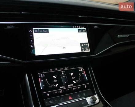 Чорний Ауді SQ8, об'ємом двигуна 3.96 л та пробігом 118 тис. км за 74900 $, фото 79 на Automoto.ua
