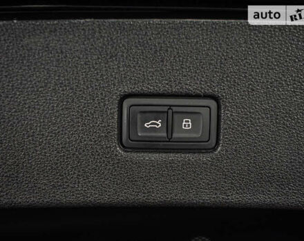 Черный Ауди SQ8, объемом двигателя 3.96 л и пробегом 157 тыс. км за 74900 $, фото 19 на Automoto.ua