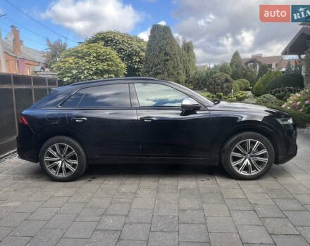 Ауді SQ8 2020 у Бердичеве на Automoto.ua Чорний Ауді SQ8, об'ємом двигуна 3.96 л та пробігом 107 тис. км за 90000 $, фото 2 на Automoto.ua