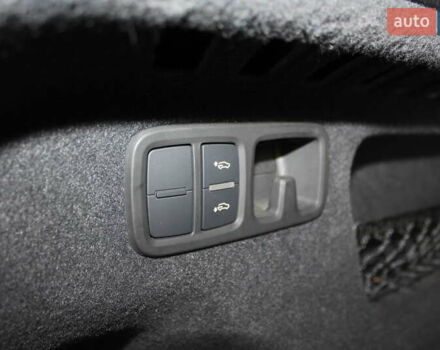 Чорний Ауді SQ8, об'ємом двигуна 3.96 л та пробігом 118 тис. км за 74900 $, фото 159 на Automoto.ua