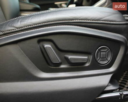 Черный Ауди SQ8, объемом двигателя 3.96 л и пробегом 118 тыс. км за 72900 $, фото 119 на Automoto.ua