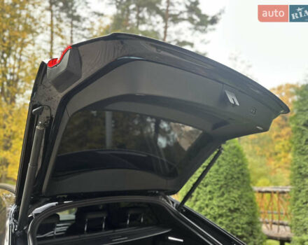 Ауди SQ8 2020 в Трускавце на Automoto.ua Черный Ауди SQ8, объемом двигателя 4 л и пробегом 118 тыс. км за 73900 $, фото 107 на Automoto.ua