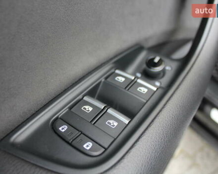 Чорний Ауді SQ8, об'ємом двигуна 3.96 л та пробігом 118 тис. км за 74900 $, фото 68 на Automoto.ua