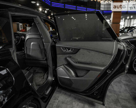 Черный Ауди SQ8, объемом двигателя 3.96 л и пробегом 157 тыс. км за 74900 $, фото 59 на Automoto.ua