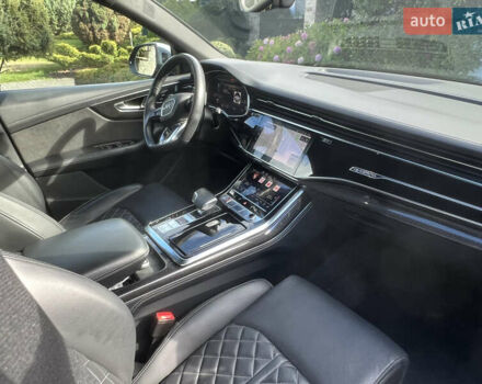 Ауді SQ8 2020 у Бердичеве на Automoto.ua Чорний Ауді SQ8, об'ємом двигуна 3.96 л та пробігом 107 тис. км за 90000 $, фото 4 на Automoto.ua