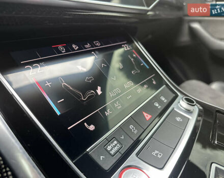 Ауди SQ8 2020 в Трускавце на Automoto.ua Черный Ауди SQ8, объемом двигателя 4 л и пробегом 118 тыс. км за 73900 $, фото 121 на Automoto.ua