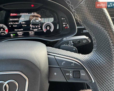 Чорний Ауді SQ8, об'ємом двигуна 4 л та пробігом 99 тис. км за 83500 $, фото 69 на Automoto.ua