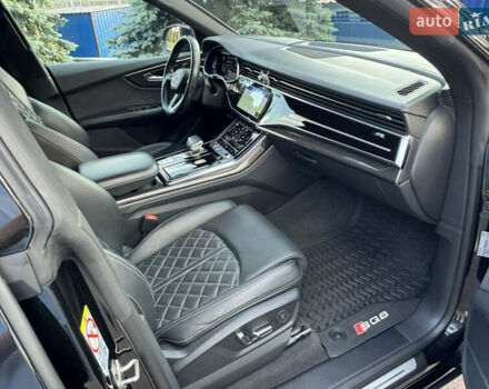 Чорний Ауді SQ8, об'ємом двигуна 4 л та пробігом 99 тис. км за 83500 $, фото 55 на Automoto.ua