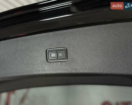 Ауді SQ8 2021 у Одесі на Automoto.ua Чорний Ауді SQ8, об'ємом двигуна 4 л та пробігом 27 тис. км за 115000 $, фото 73 на Automoto.ua