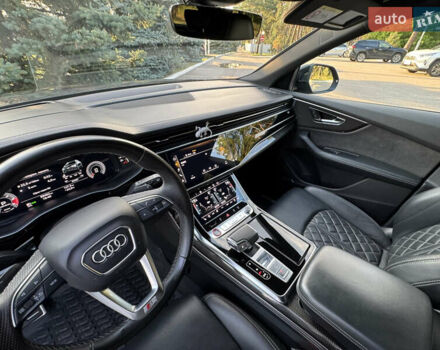Чорний Ауді SQ8, об'ємом двигуна 4 л та пробігом 99 тис. км за 83500 $, фото 20 на Automoto.ua