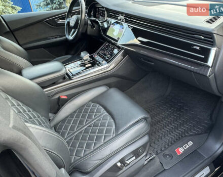 Чорний Ауді SQ8, об'ємом двигуна 4 л та пробігом 99 тис. км за 83500 $, фото 27 на Automoto.ua