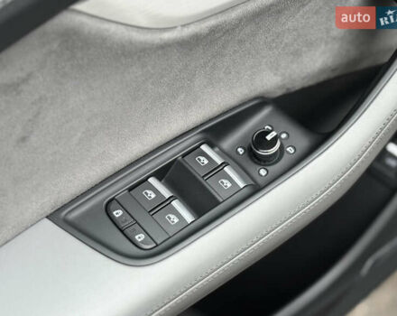 Черный Ауди SQ8, объемом двигателя 4 л и пробегом 89 тыс. км за 77700 $, фото 36 на Automoto.ua