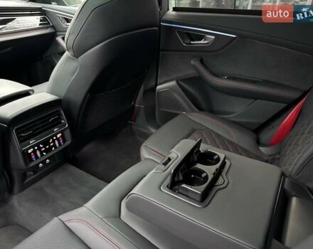 Черный Ауди SQ8, объемом двигателя 4 л и пробегом 9 тыс. км за 128000 $, фото 87 на Automoto.ua