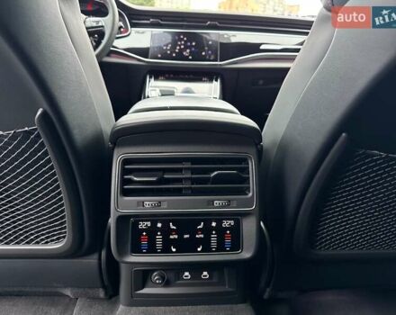 Черный Ауди SQ8, объемом двигателя 4 л и пробегом 9 тыс. км за 128000 $, фото 89 на Automoto.ua