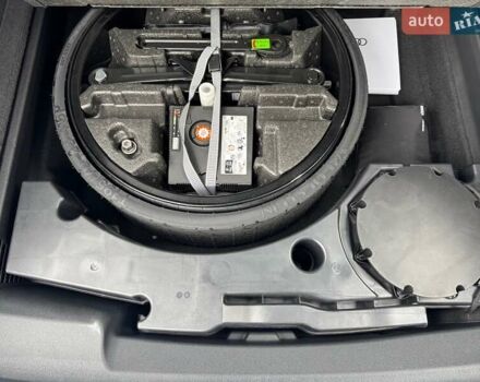 Ауди SQ8 2023 в Киеве на Automoto.ua Черный Ауди SQ8, объемом двигателя 4 л и пробегом 119 тыс. км за 85000 $, фото 17 на Automoto.ua