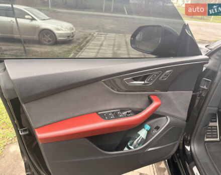 Черный Ауди SQ8, объемом двигателя 4 л и пробегом 54 тыс. км за 86000 $, фото 3 на Automoto.ua