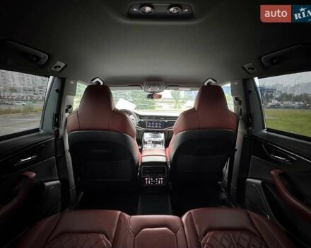 Ауди SQ8 2023 в Киеве на Automoto.ua Черный Ауди SQ8, объемом двигателя 4 л и пробегом 119 тыс. км за 85000 $, фото 15 на Automoto.ua