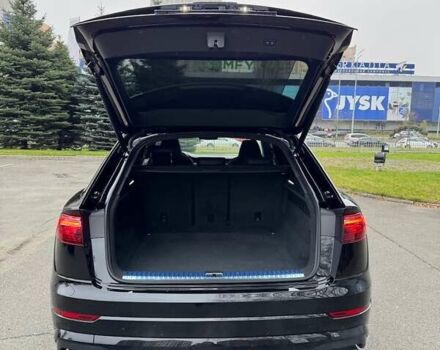 Черный Ауди SQ8, объемом двигателя 4 л и пробегом 9 тыс. км за 128000 $, фото 18 на Automoto.ua