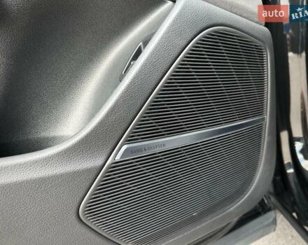 Чорний Ауді SQ8, об'ємом двигуна 4 л та пробігом 7 тис. км за 135000 $, фото 39 на Automoto.ua
