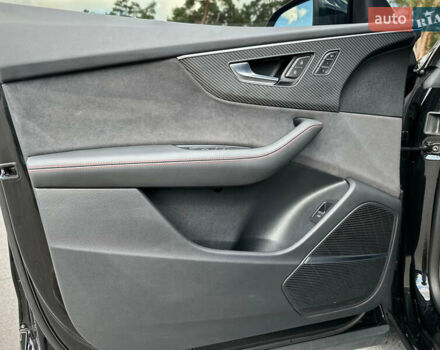 Чорний Ауді SQ8, об'ємом двигуна 4 л та пробігом 7 тис. км за 135000 $, фото 43 на Automoto.ua