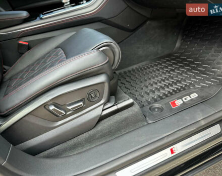 Чорний Ауді SQ8, об'ємом двигуна 4 л та пробігом 7 тис. км за 135000 $, фото 72 на Automoto.ua