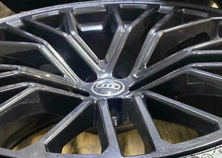 Черный Ауди SQ8, объемом двигателя 4 л и пробегом 1 тыс. км за 144111 $, фото 61 на Automoto.ua