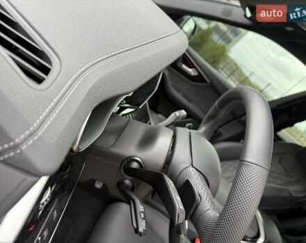Чорний Ауді SQ8, об'ємом двигуна 4 л та пробігом 1 тис. км за 144222 $, фото 32 на Automoto.ua