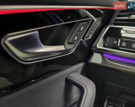 Черный Ауди SQ8, объемом двигателя 4 л и пробегом 1 тыс. км за 144111 $, фото 59 на Automoto.ua