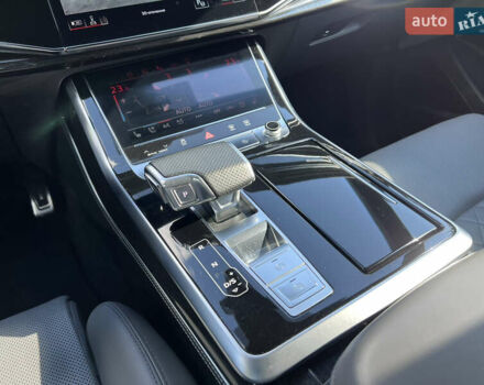 Красный Ауди SQ8, объемом двигателя 4 л и пробегом 169 тыс. км за 67999 $, фото 17 на Automoto.ua