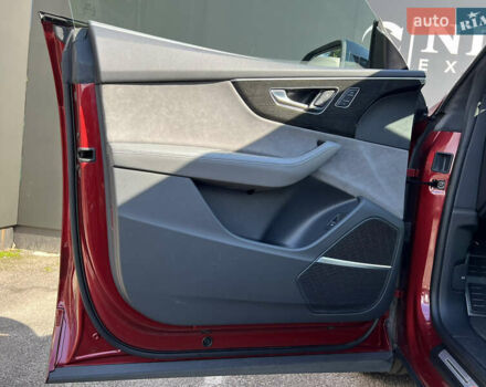 Красный Ауди SQ8, объемом двигателя 4 л и пробегом 169 тыс. км за 67999 $, фото 26 на Automoto.ua