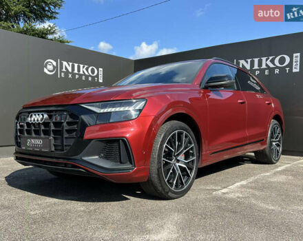 Красный Ауди SQ8, объемом двигателя 4 л и пробегом 169 тыс. км за 67999 $, фото 1 на Automoto.ua