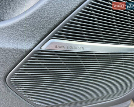 Красный Ауди SQ8, объемом двигателя 4 л и пробегом 169 тыс. км за 67999 $, фото 22 на Automoto.ua